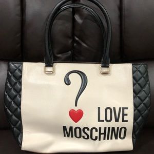 Love Moschino ♥️